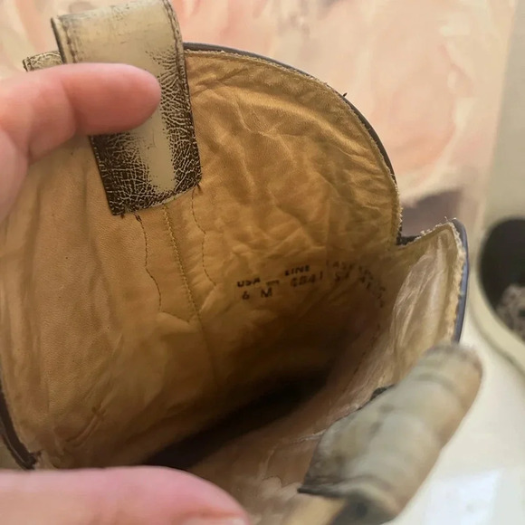 Corral Vintage Crackle Texture Embroidered Boho Style Cowboy Western Boots sz 6 - Picture 5 of 5